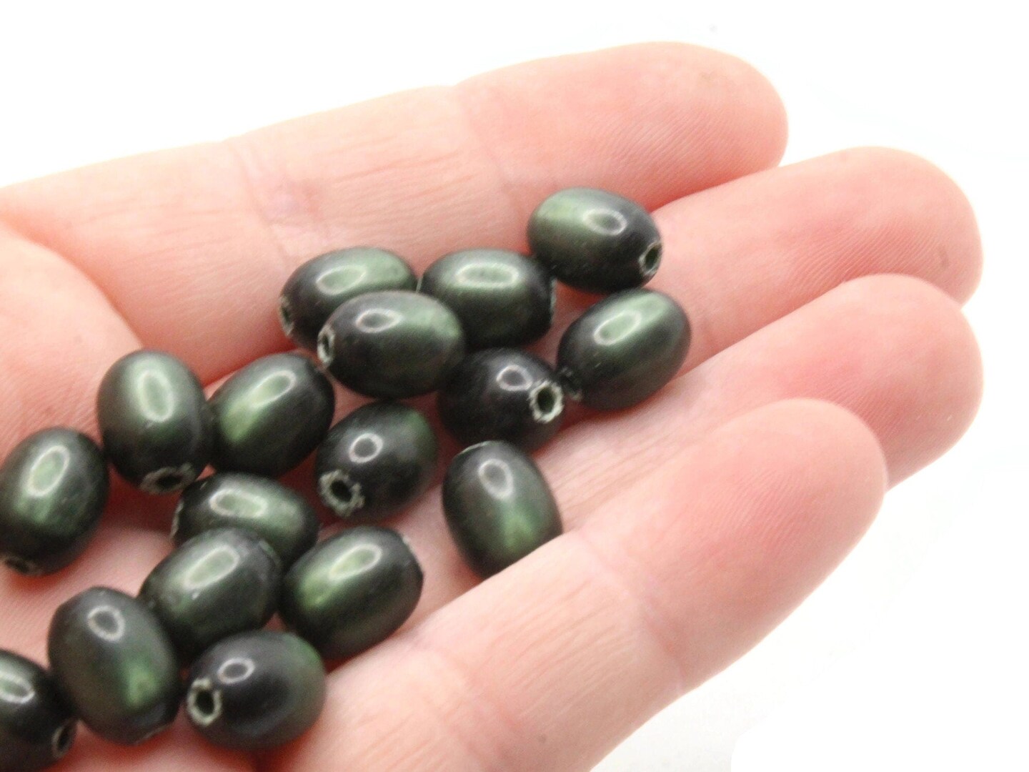 18 10mm Dark Green Oval Vintage Moonglow Lucite Beads