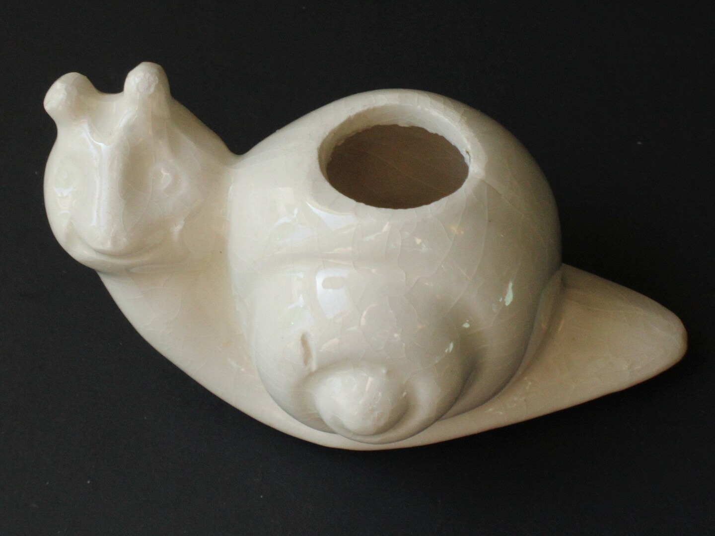 65mm Large White Snail Bead - Vintage Ceramic Macrame Bead bN1