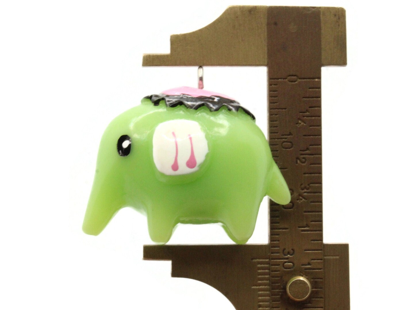 2 31mm Green Elephant Resin Charms