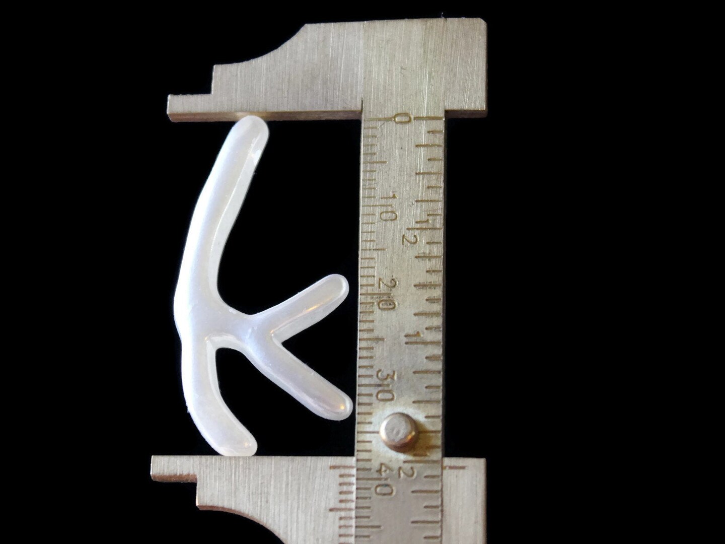 12 White Pearl Branch Beads Faux Pearls Plastic Antler Beads