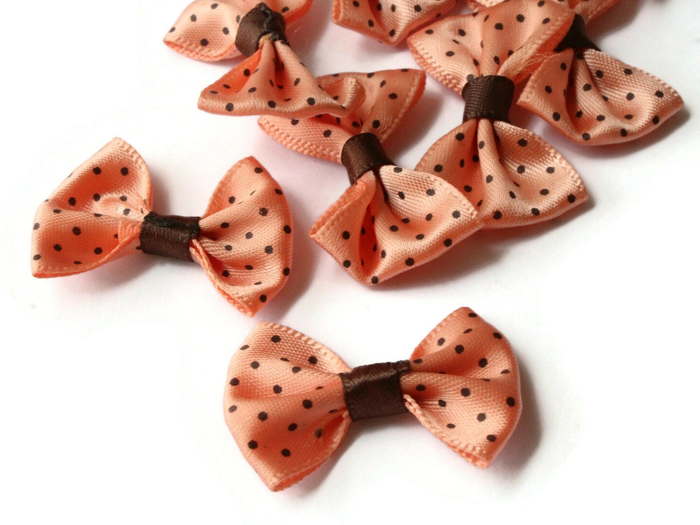 10 35mm Peach Pink and Brown Polka Dot Bows - Loose Bow Embellishments