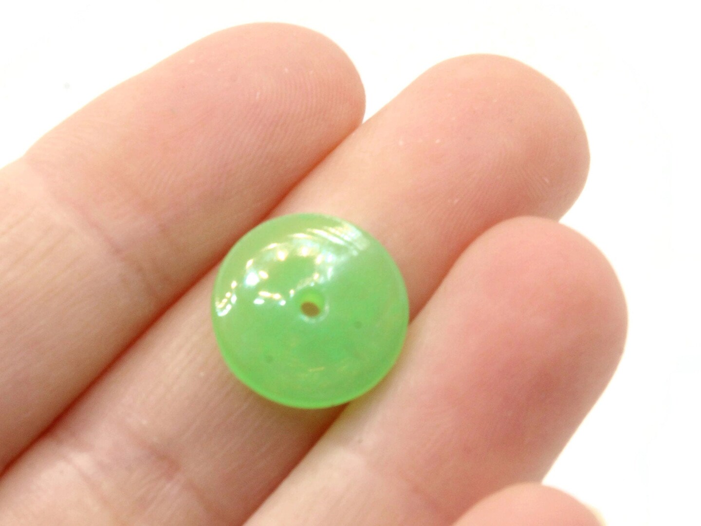 25 14mm Light Green Vintage Plastic Flat Disc Beads