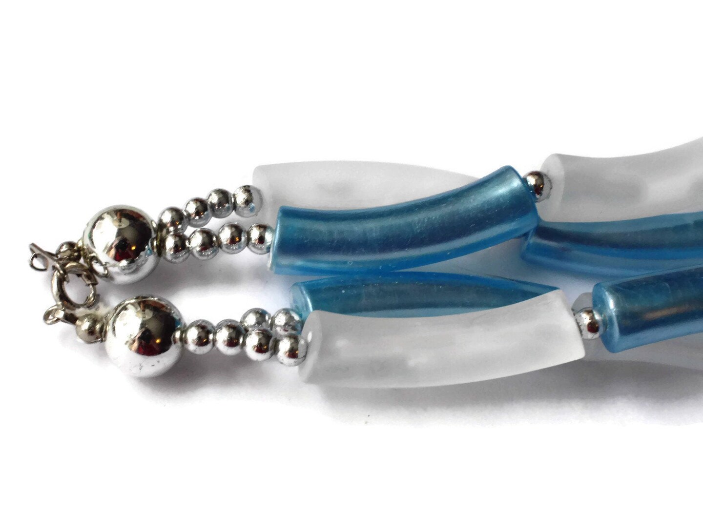 19 1/2 Inch Vintage Twisted Two Strand Blue and White Beaded Necklace - Plastic Tube Beads