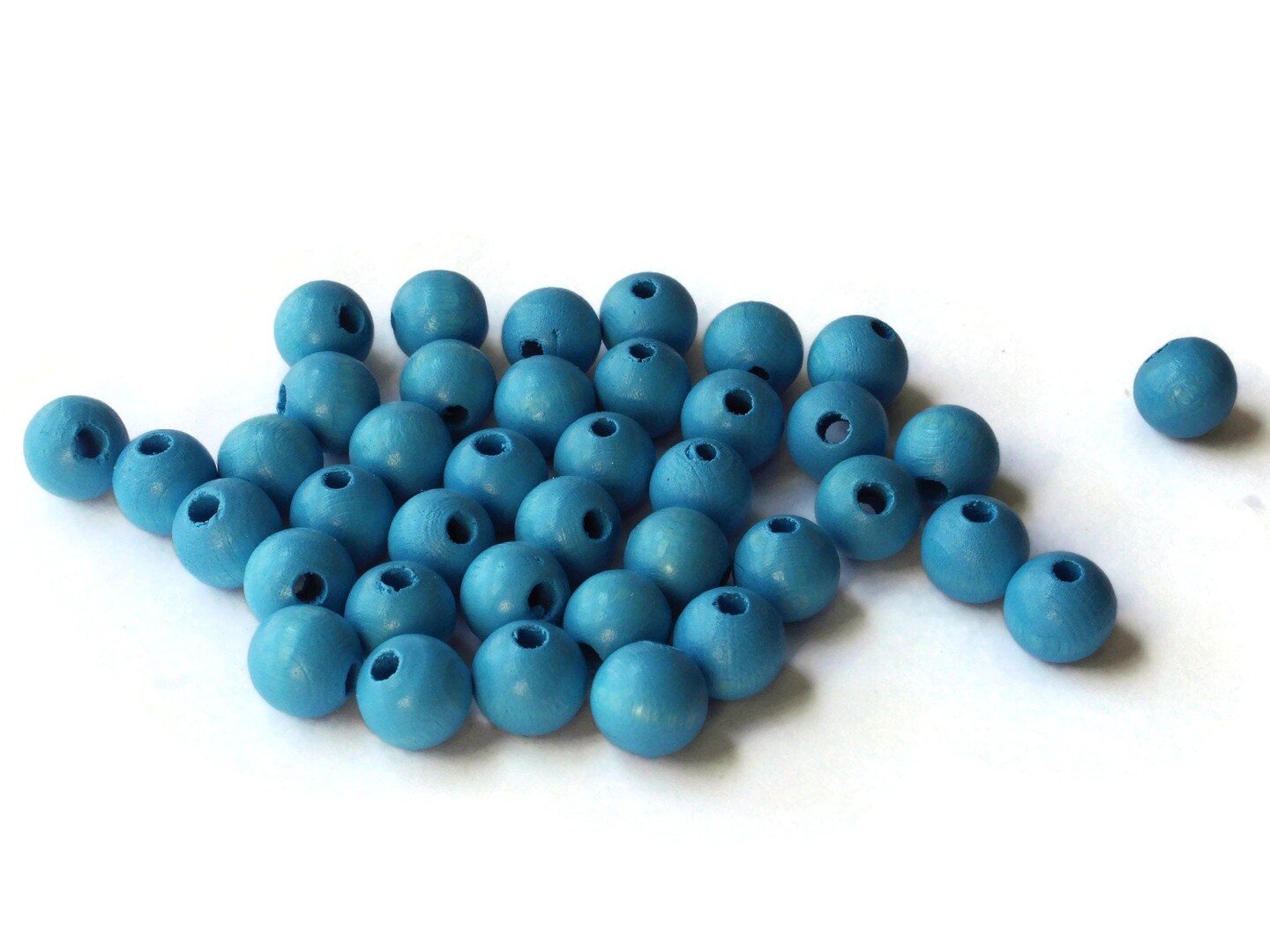 40 10mm Round Sky Blue Wood Beads Vintage Wooden Macrame Beads