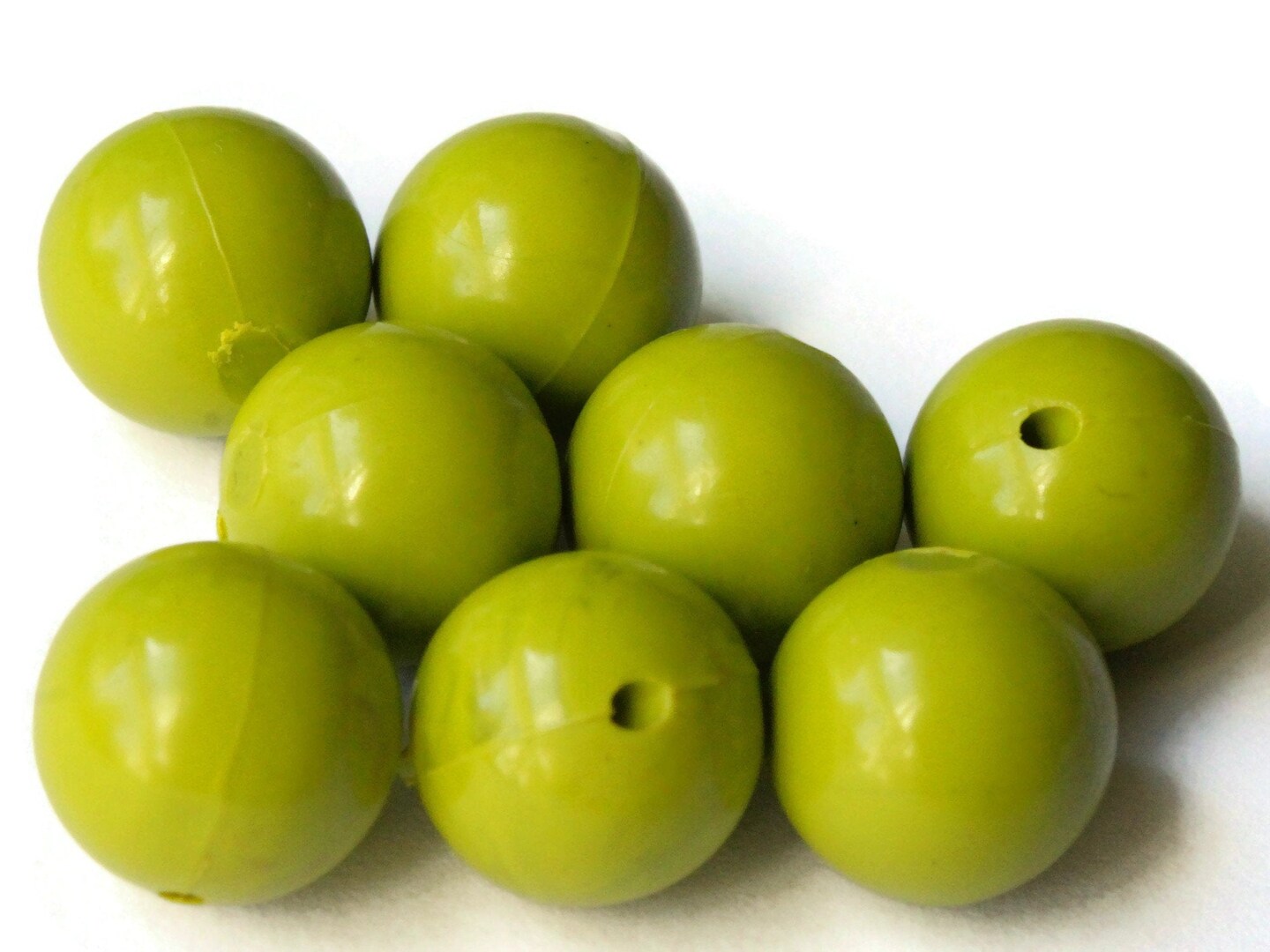 8 12mm 1/2 Inch Olive Green Ball Buttons Round Vintage Plastic Buttons