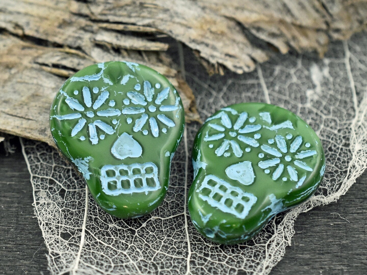 *10* 20x17mm Turquoise Washed Green Silk Sugar Skull Beads