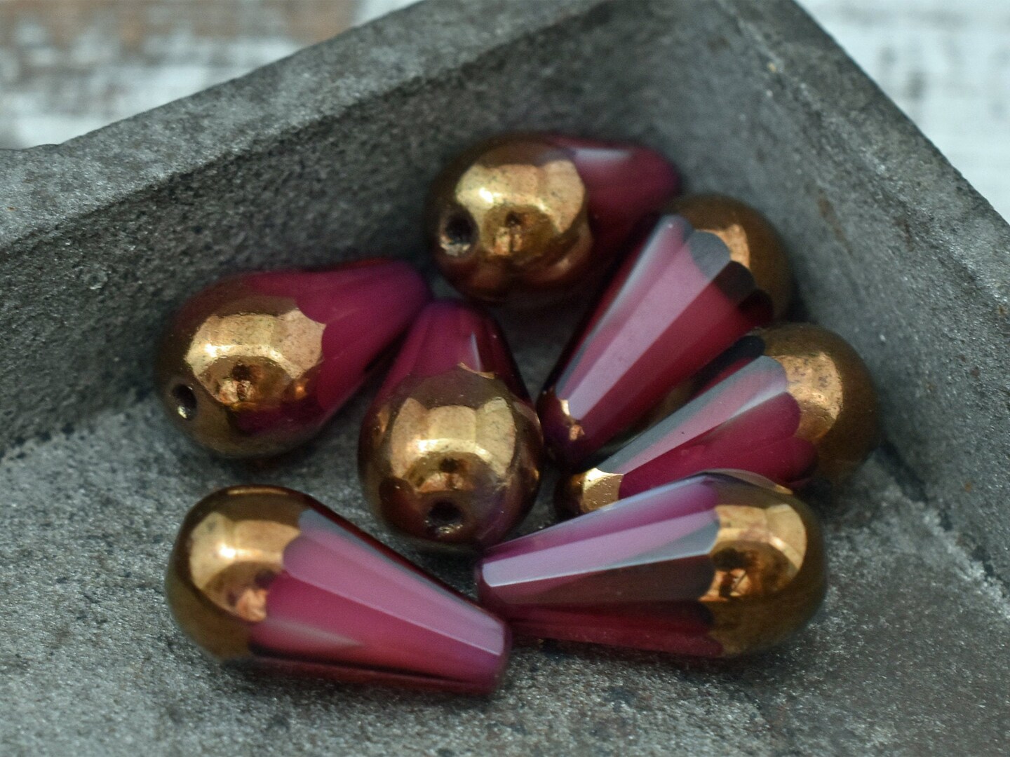 *8* 8x15mm Bronze Tipped Cranberry Cloud Faceted Drop Beads