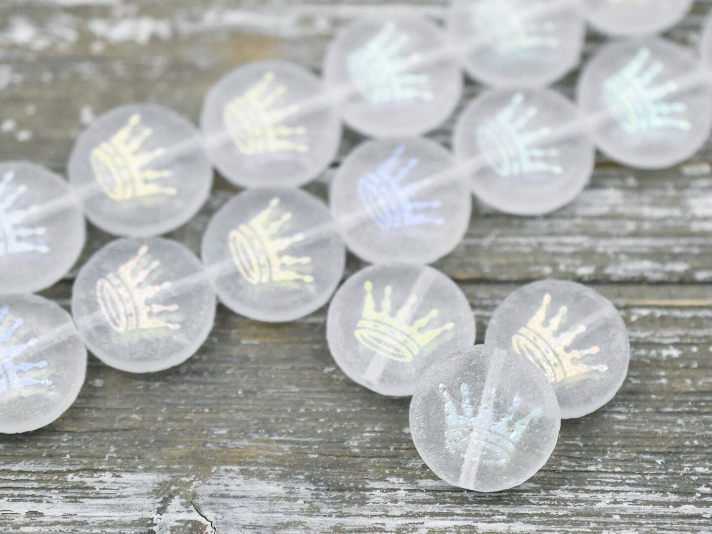 *4* 14mm Laser Etched Frosted Crystal Crown Coin Beads