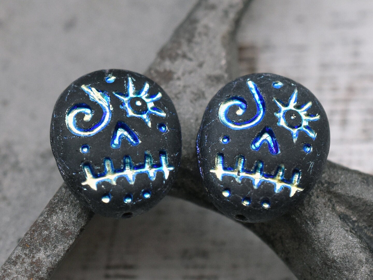 *4* 15x13mm Blue Metallic Washed Matte Black Voodoo Face Beads