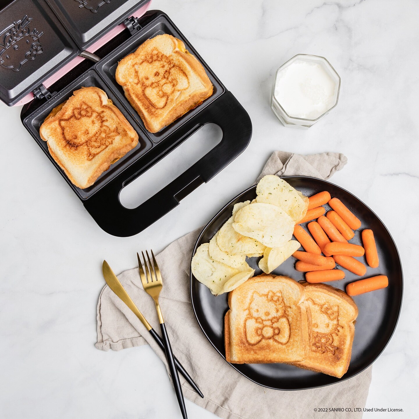 Uncanny Brands Hello Kitty Pink Grilled Cheese Maker