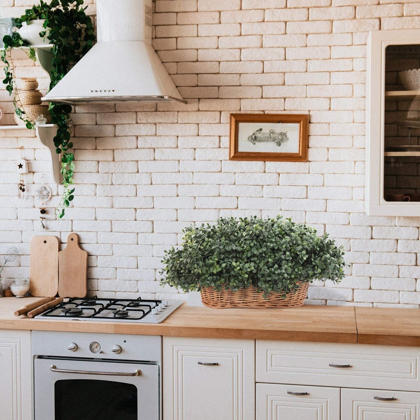 Lush Set of 6 Green Boxwood Picks - Realistic Faux Greenery for Home &#x26; Garden Decor - Top Searched &#x26; Versatile Accessory for Floral Arrangements &#x26; Outdoor Styling