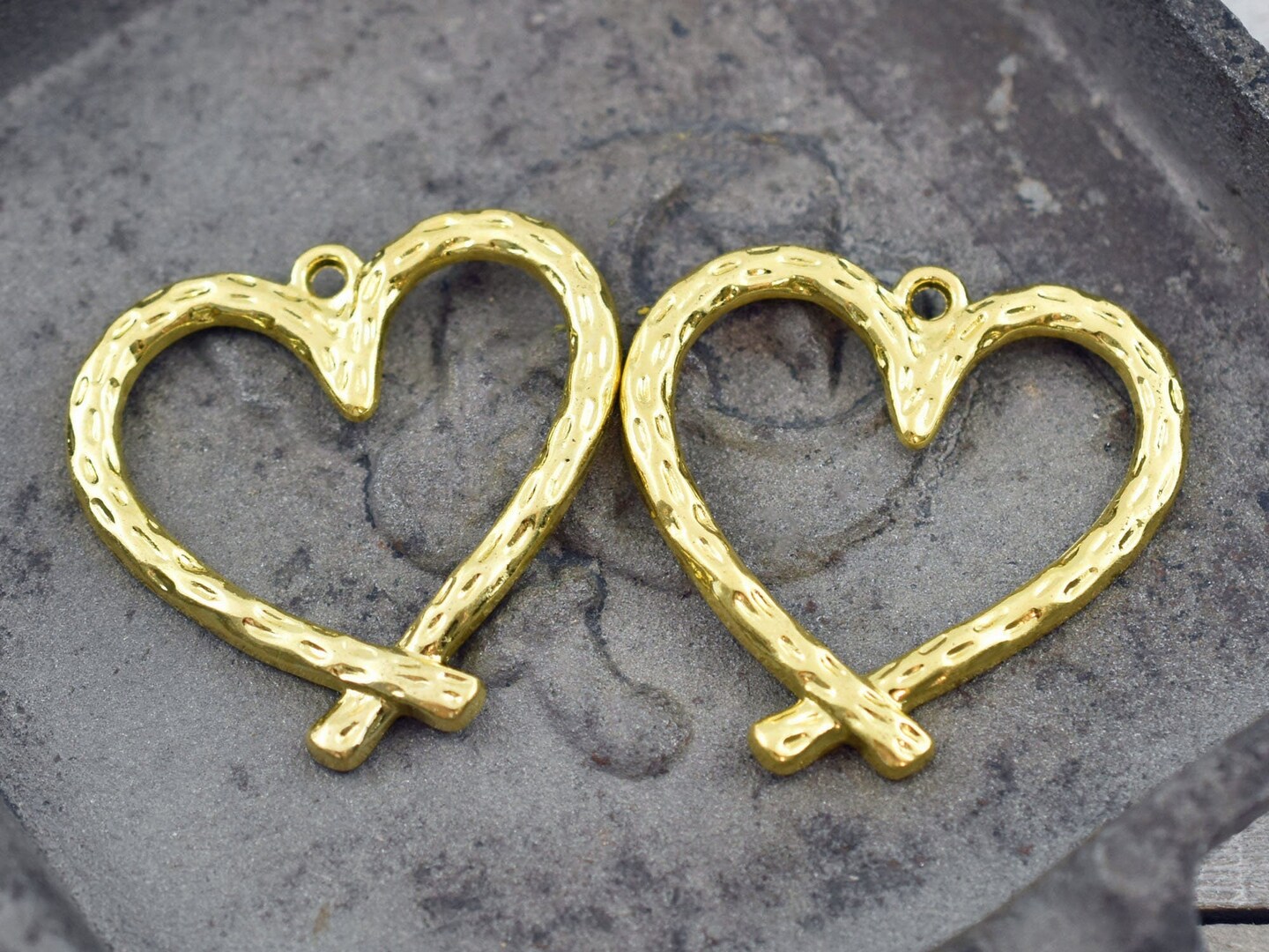 *2* 34x33mm Gold Textured Heart Pendants