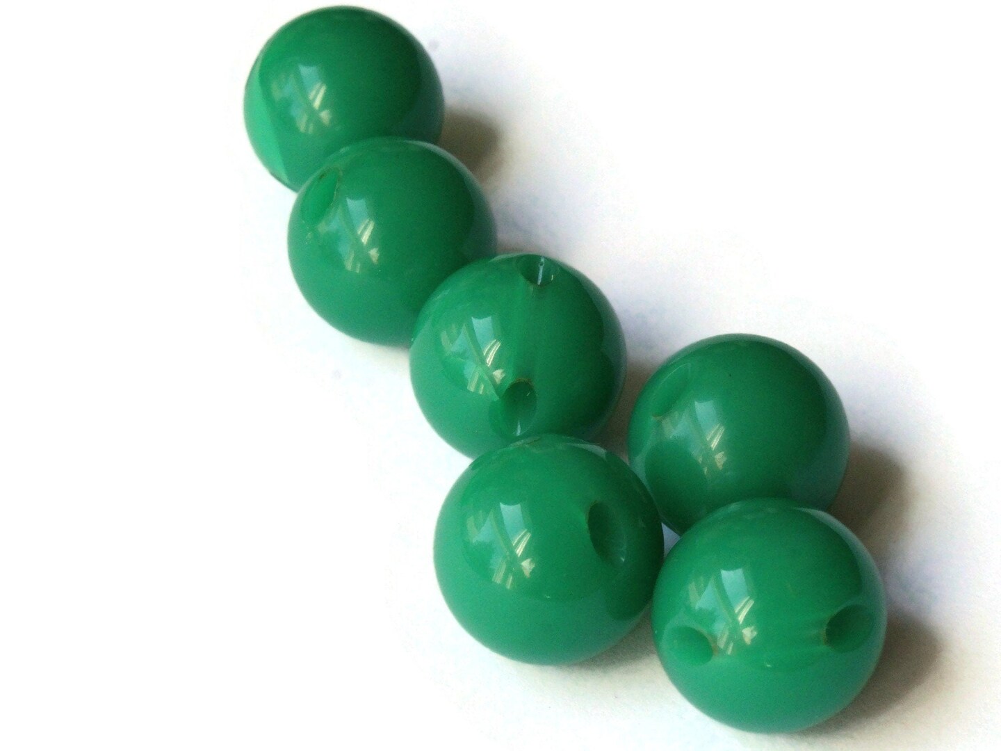 6 16mm 5/8 Inch Green Vintage Lucite Ball Buttons