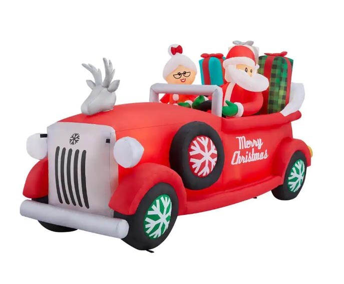 7.5&#x27; Gemmy Airblown Santa And Mrs. Claus in Vintage Car 880041