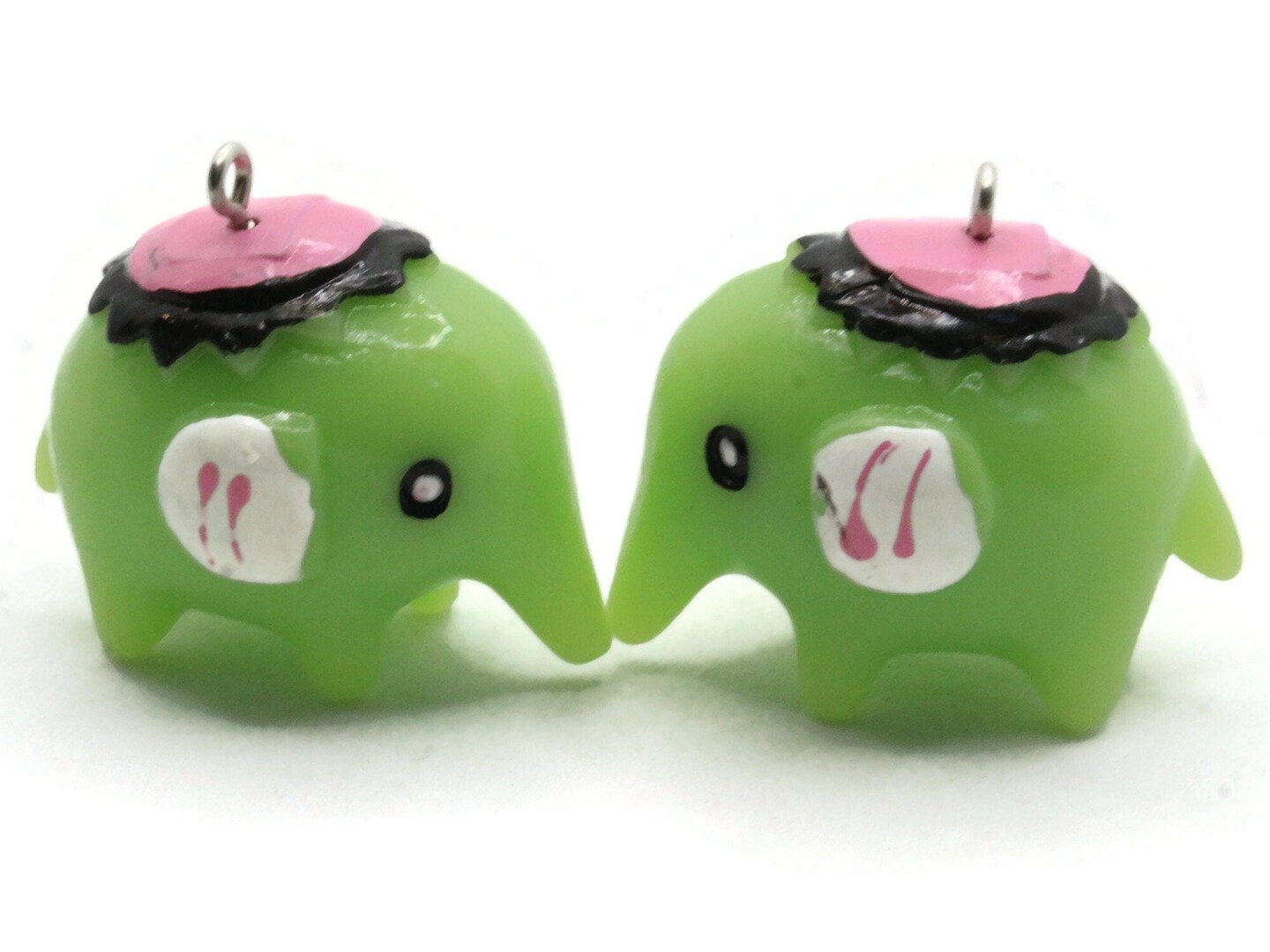 2 31mm Green Elephant Resin Charms