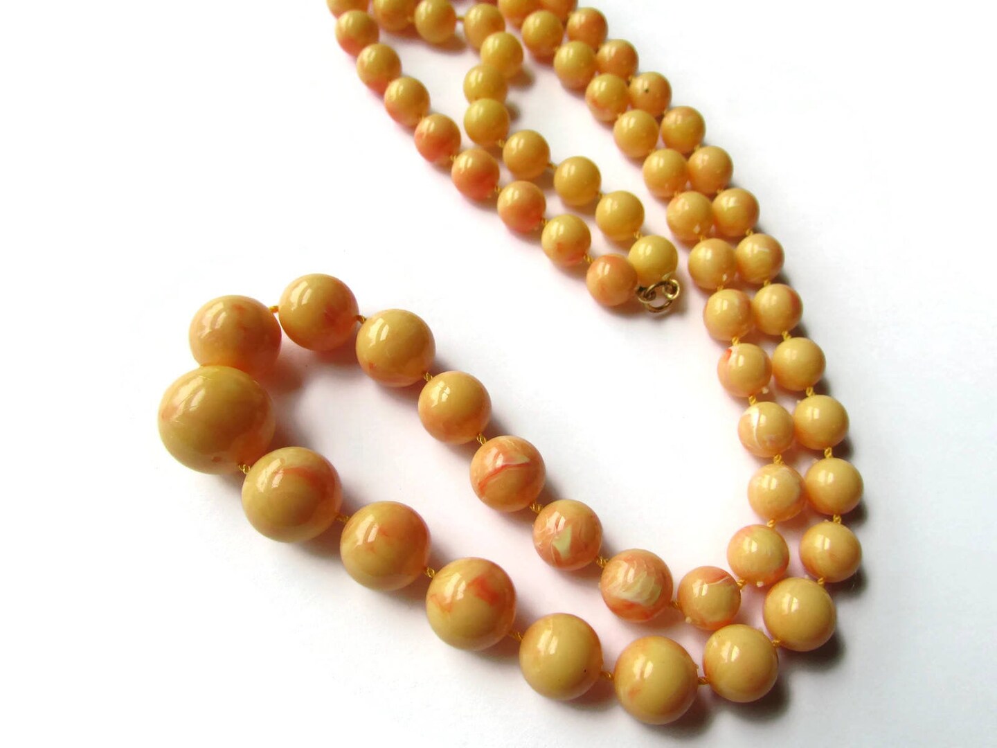 28 Inch Vintage Yellow and Red Necklace Uncirculated New Old Stock Necklace