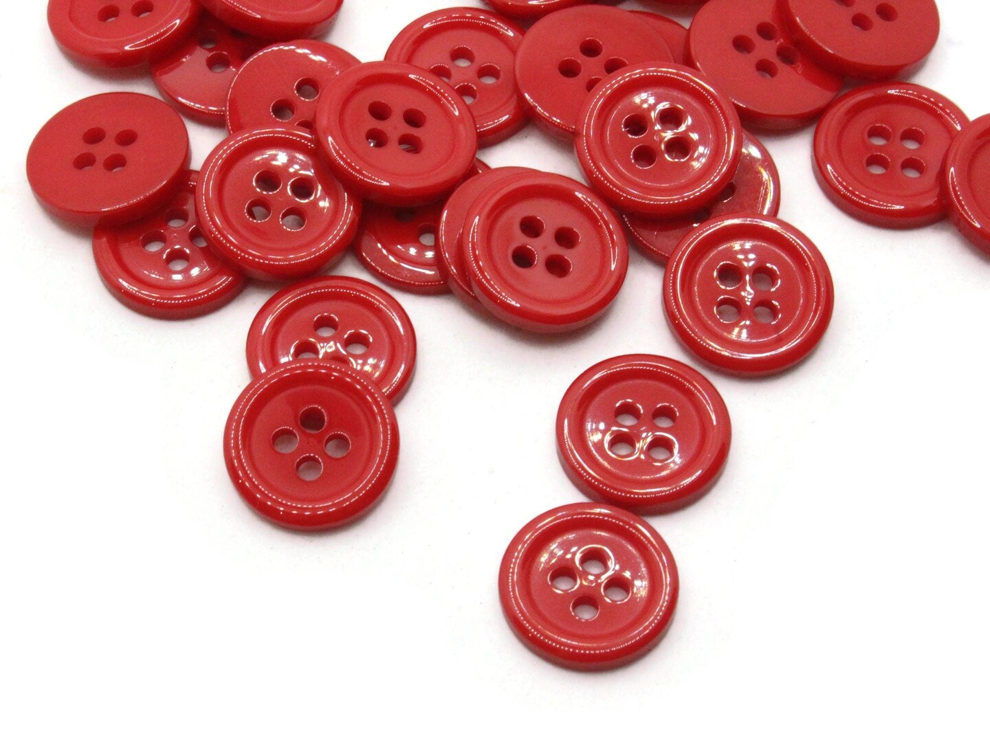 36 15mm Red Flat Round Plastic Four Hole Buttons