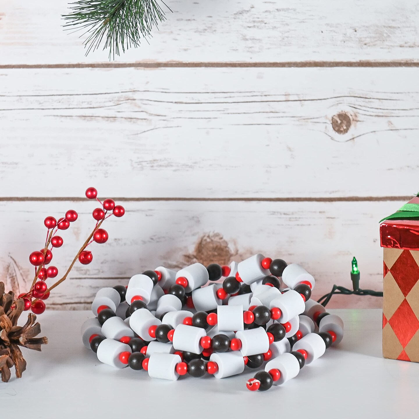 Ornativity Holiday Marshmallow Candy Garland - Rustic Christmas Wooden Farmhouse Country Wood Beaded Home and Holiday Garland Tree Decorations Boho Strand of Beads