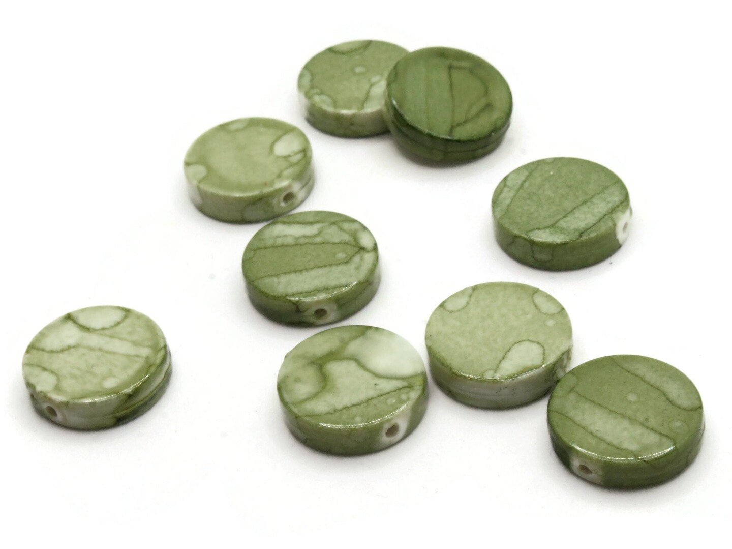 10 19mm Spray Painted Green Acrylic Coin Beads