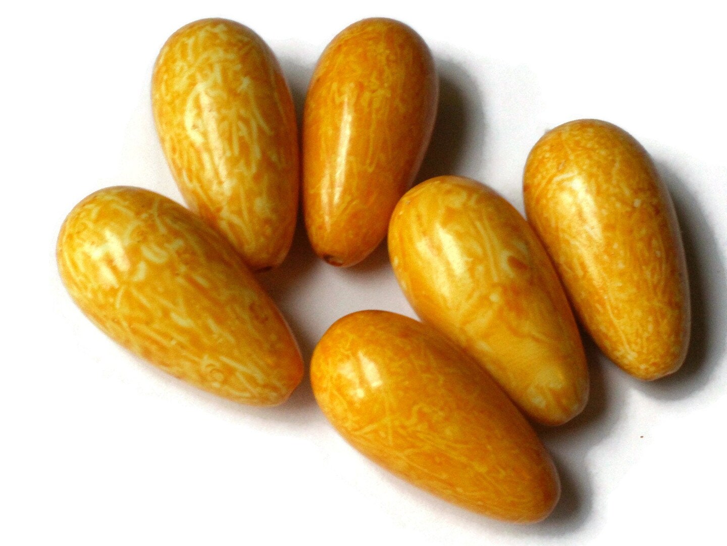 6 32mm Yellow Vintage Lucite Teardrop Beads bK2