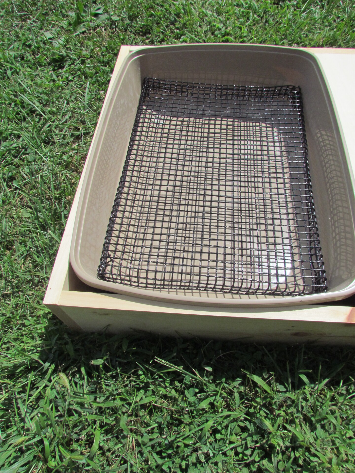 Medium - Hop Box: Rabbit Bunny Hay Feeder and Litter Pan Combo | MakerPlace  by Michaels