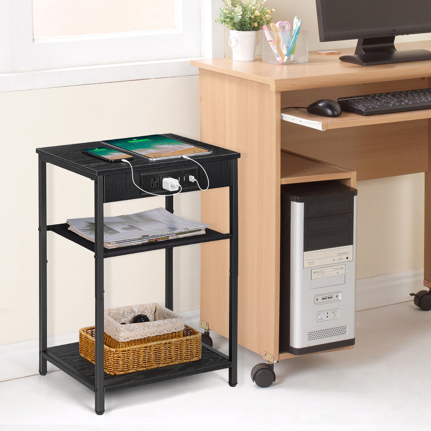 Set of 2 Nightstand with Charging Station
