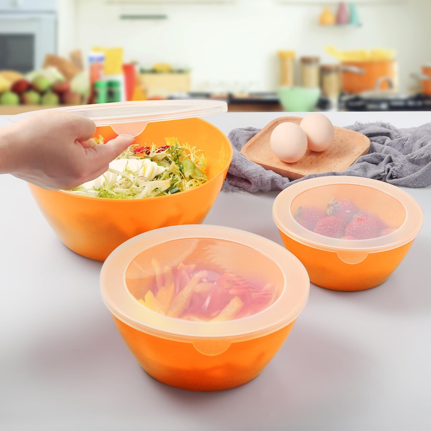 3 Pieces Mixing Bowls with Lids Set&#xFF0C;Plastic Mixing Bowls for Kitchen Preparing&#xFF0C;Serving and Storing&#xFF0C;Set of 3-Includes 3 Bowls and 3 Lids&#xFF0C;BPA-FREE Neat Nesting Bowls with Sealing Lids (Orange)