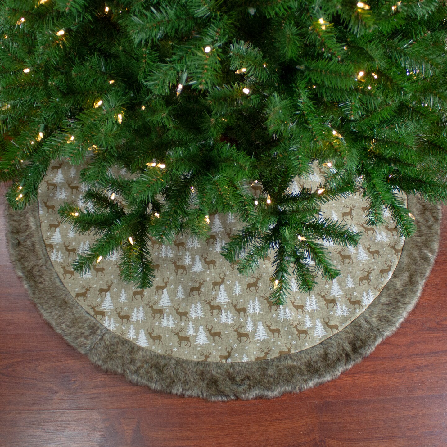 Northlight 48" Green and Brown Knit Deer and Tree Christmas Tree Skirt