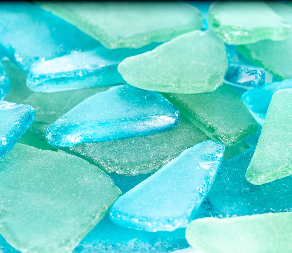 Sea Glass 11 Ounces Carribean Blue & Green Mix Sea Glass - Bulk Seaglass  Pieces for Beach Decor & Crafts