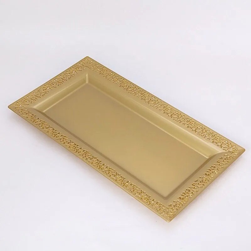 14 in Plastic Serving Trays Lace