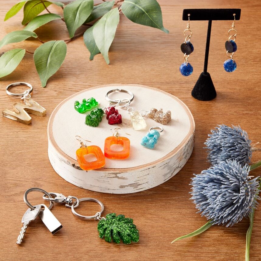 UV Resin Key Chains, Charms and More with Meghan Fahey