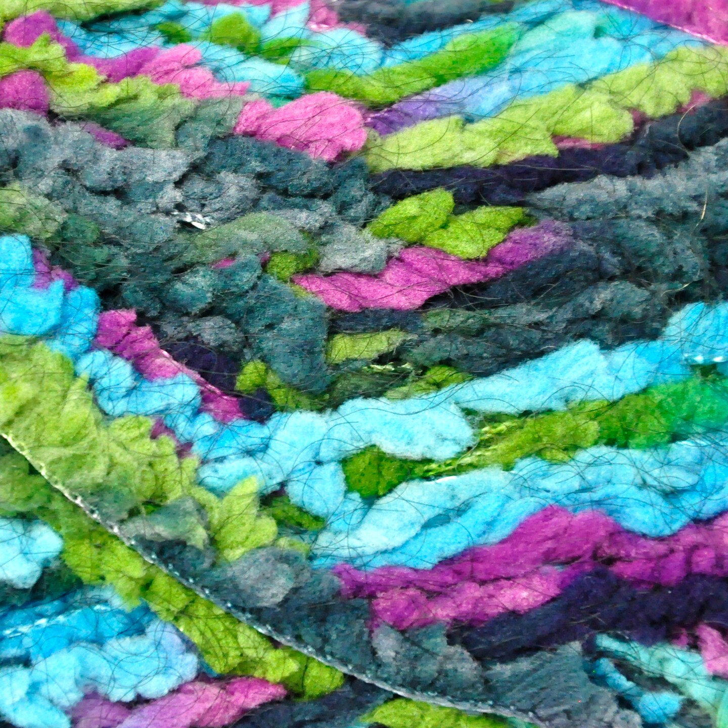 Luce Yarn