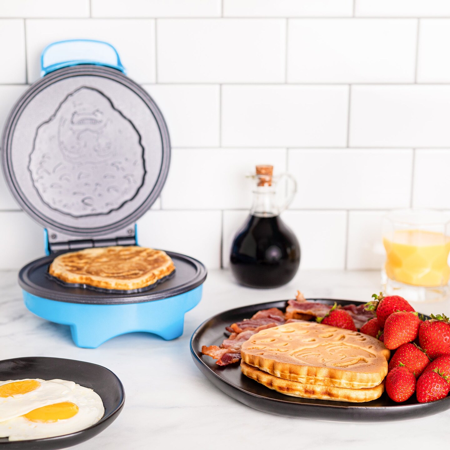 Uncanny Brands Bob Ross Waffle Maker