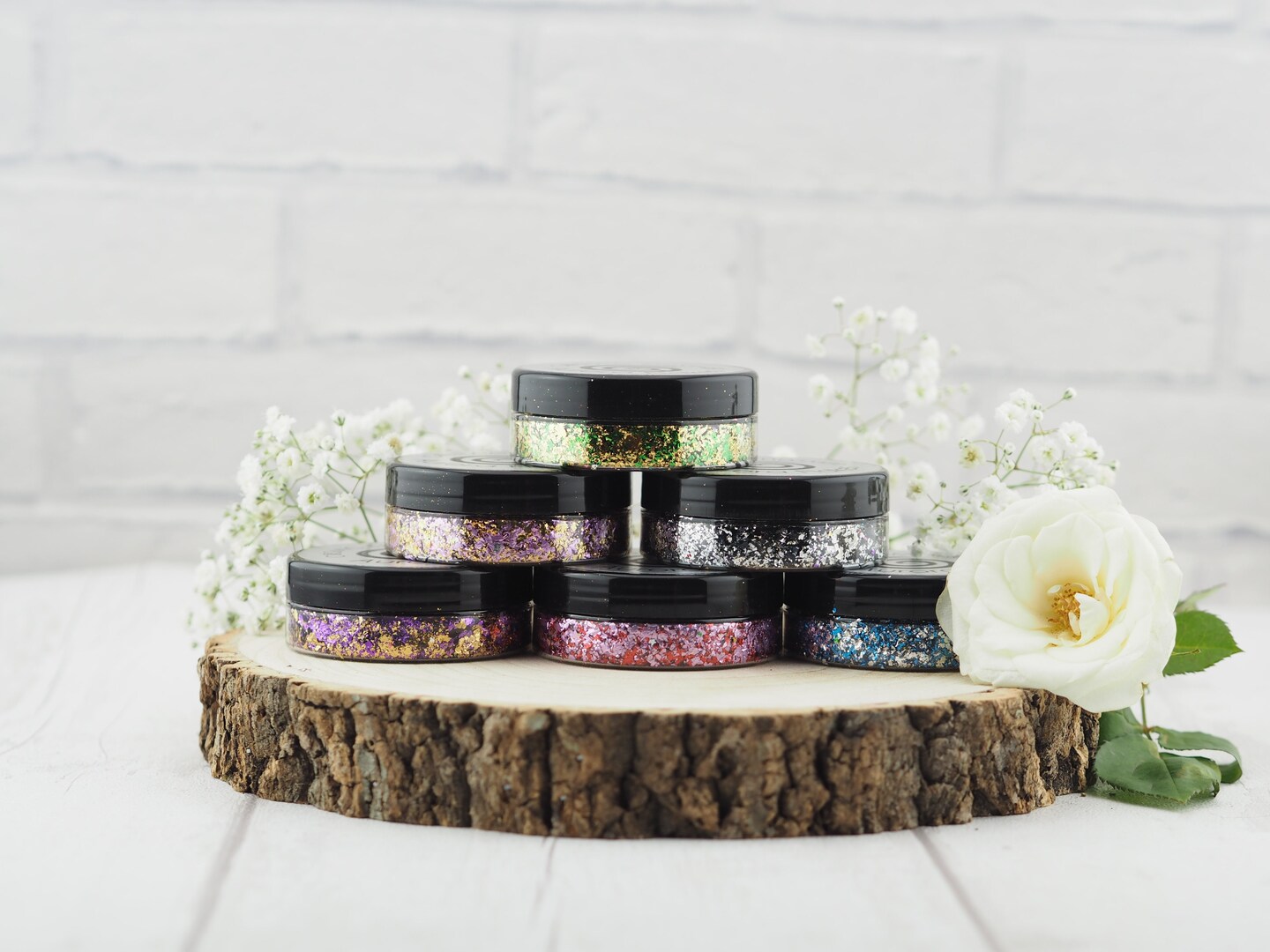 Cosmic Shimmer  Aurora Flakes 50ml - Purple Dawn