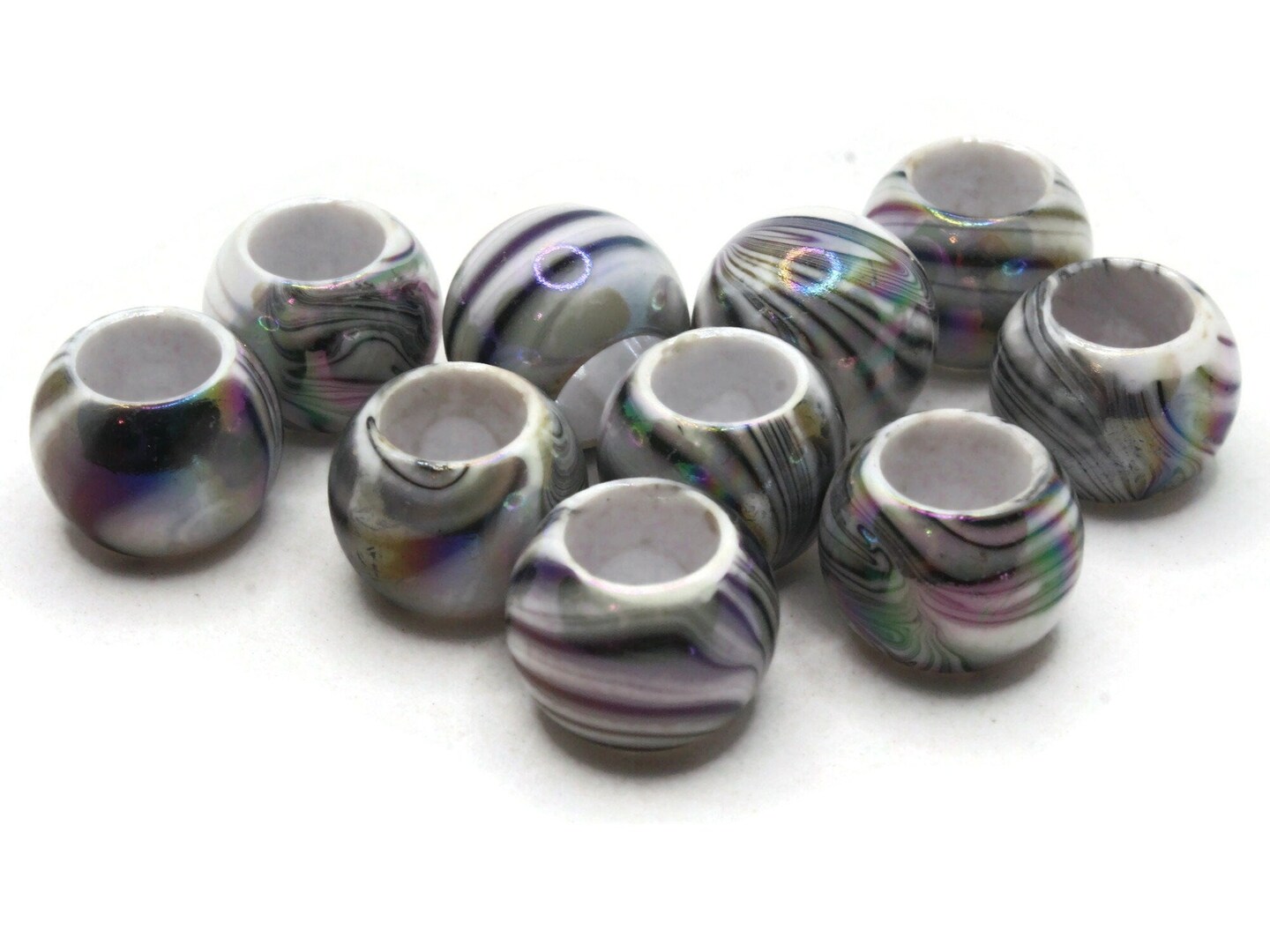 10 17mm Large Hole Macrame Black and White Marbleized Round Plastic Beads