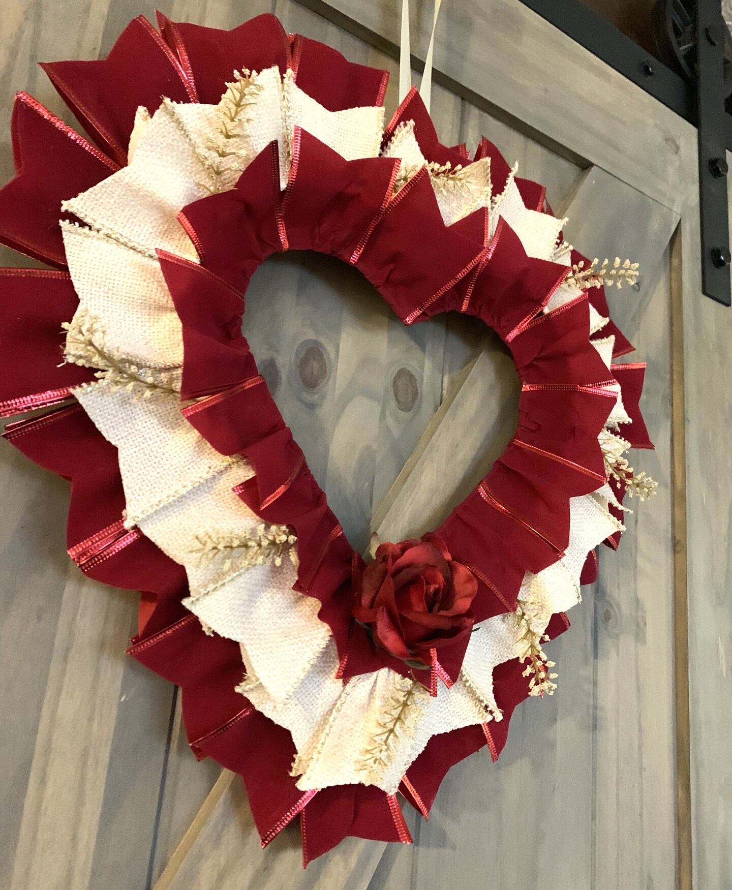 Valentine's Day  love Red Hearts Wreath- Valentines Day Decorations