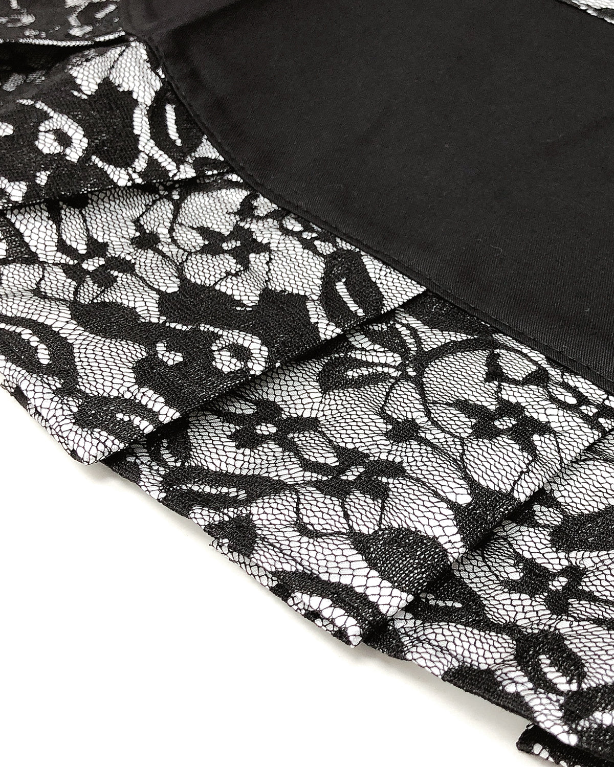 Wrapables Classic Vintage Apron, Stylish Cooking Apron, Mysterious Black Lace