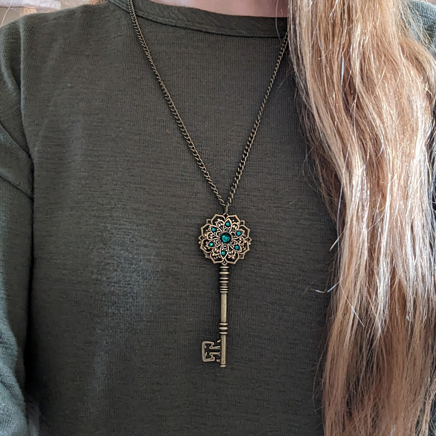 Imitating Magic Key Necklace | Necklace, Key necklace, Pendant