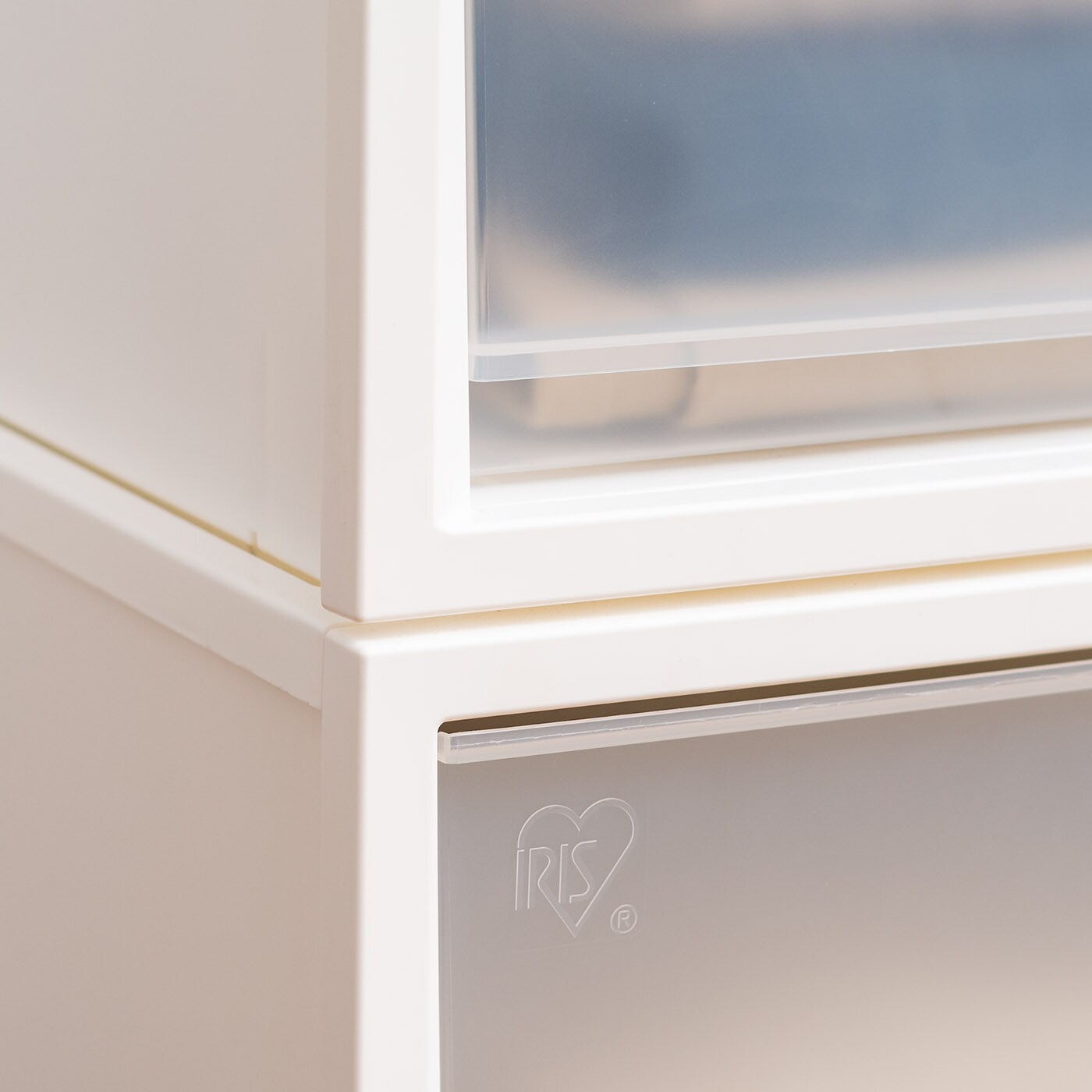 IRIS USA 4 Pack 34 Qt. Medium Stackable Plastic Drawers for Clothes, White