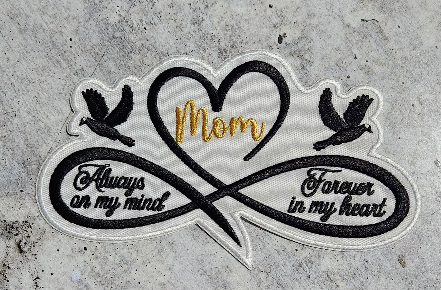 Memorial Infinity Collection: Patch Party Club, &#x22;MOM&#x22; Eternal Remembrance 1-pc, Iron-On Embroidered Patch, Sz 6&#x22;, Tribute Honoring Loved One