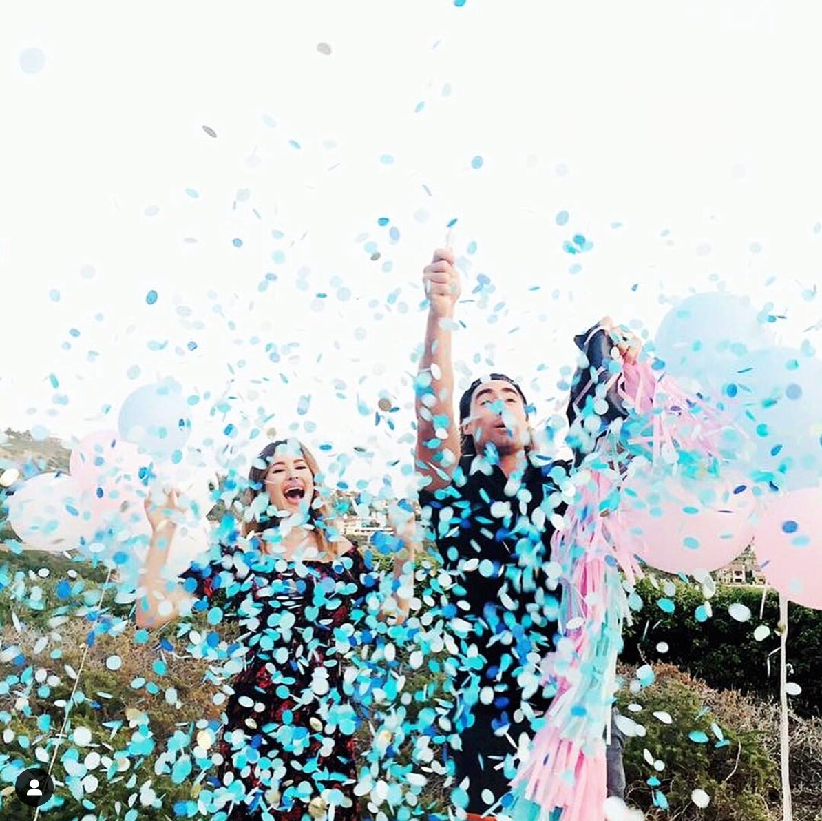 Gender Reveal - Jumbo Confetti Balloon Kit &#x26; Tassel Tail