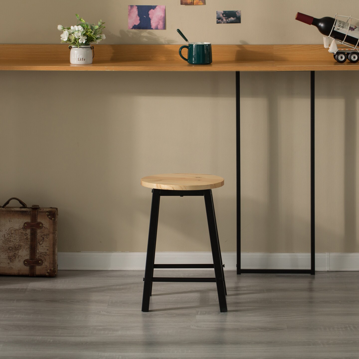 Wooden 17.5&#x22; High Black Round Bar Stool with Footrest for Indoor and Outdoor