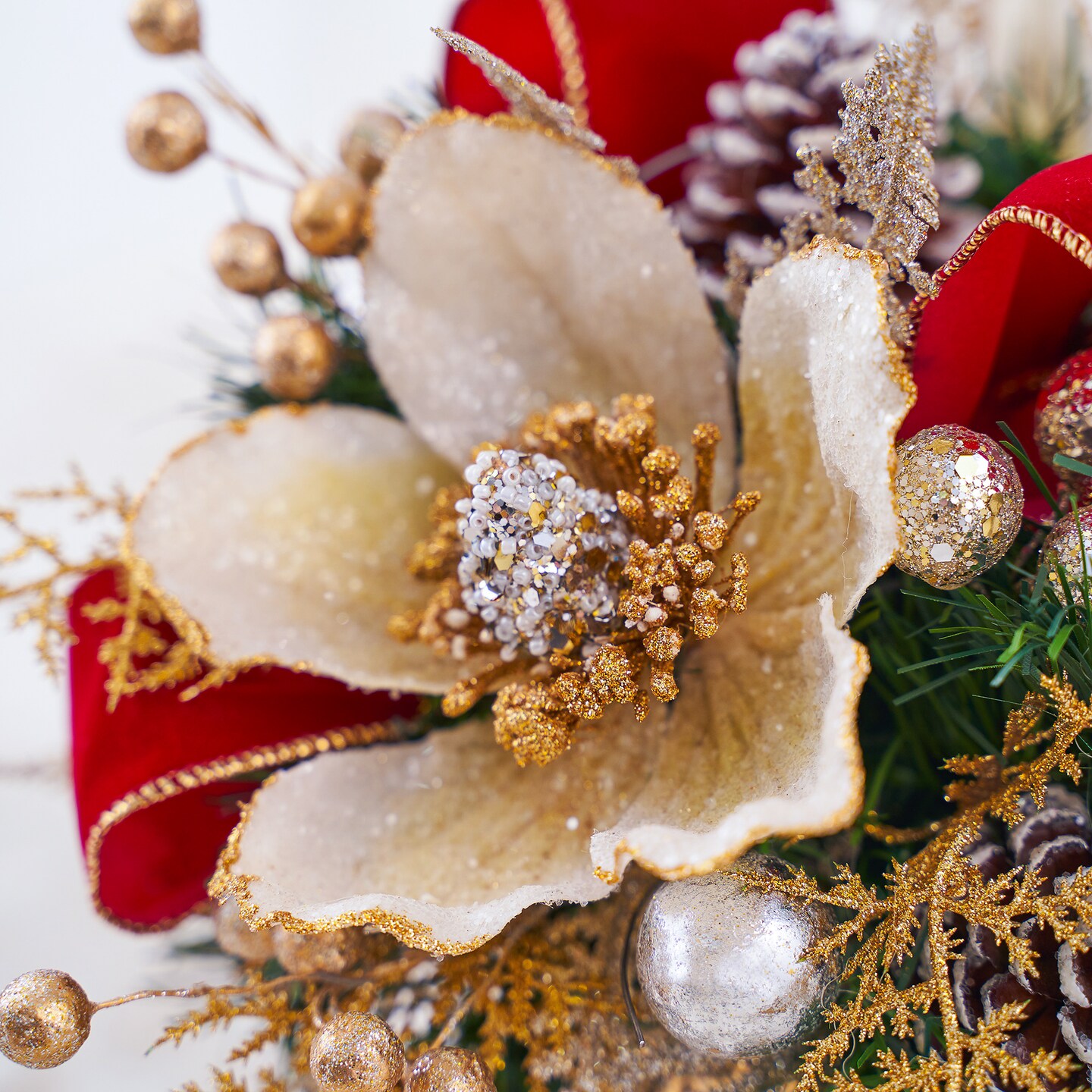 Christmas Centerpiece with pot - Decorated - Handcrafted