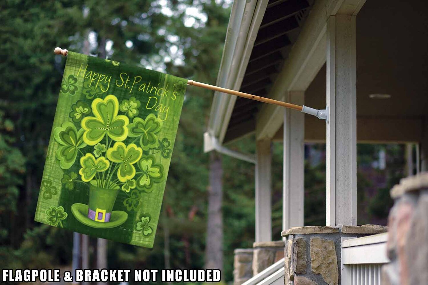 Shamrockin&#x27; Decorative St Patricks Day Flag