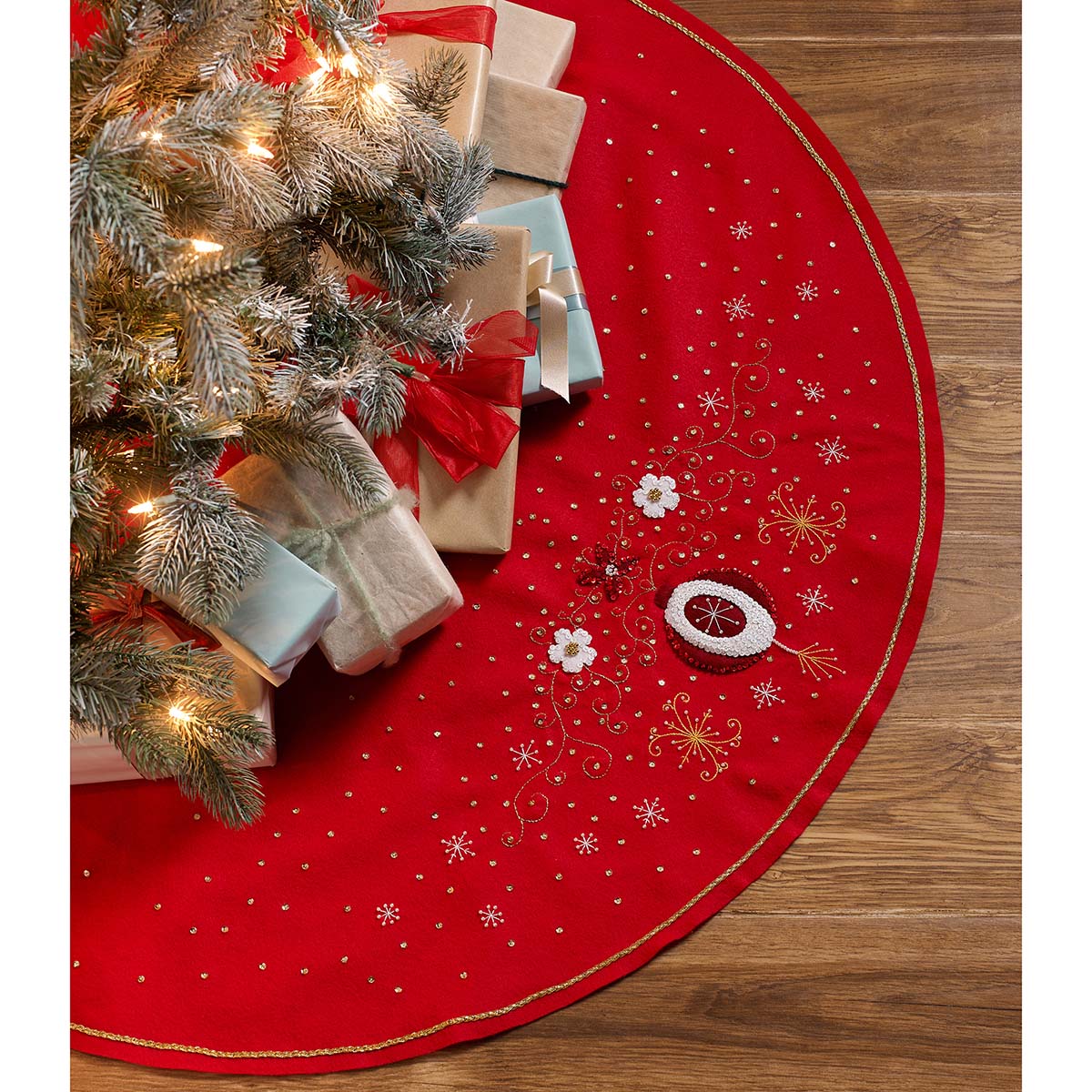 Bucilla  Holiday Elegance Tree Skirt Felt &#x26; Sequin Kit