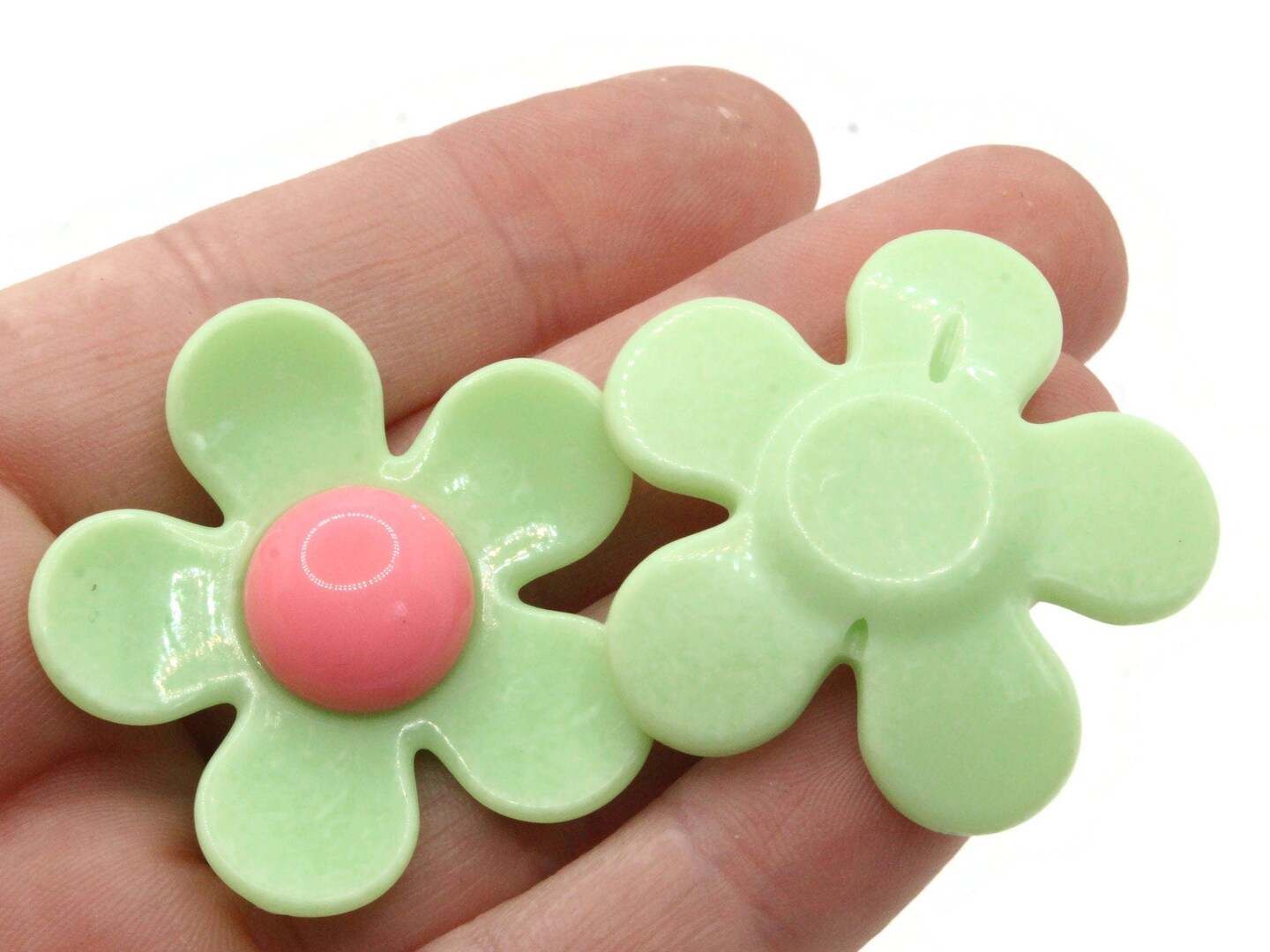 5 36mm Green and Pink Daisy Large Plastic Flower Beads
