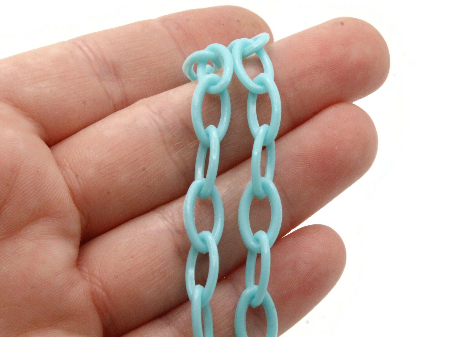 15.75 Inch Pale Blue Plastic Oval Chain - 40cm chain - 13x8mm Links