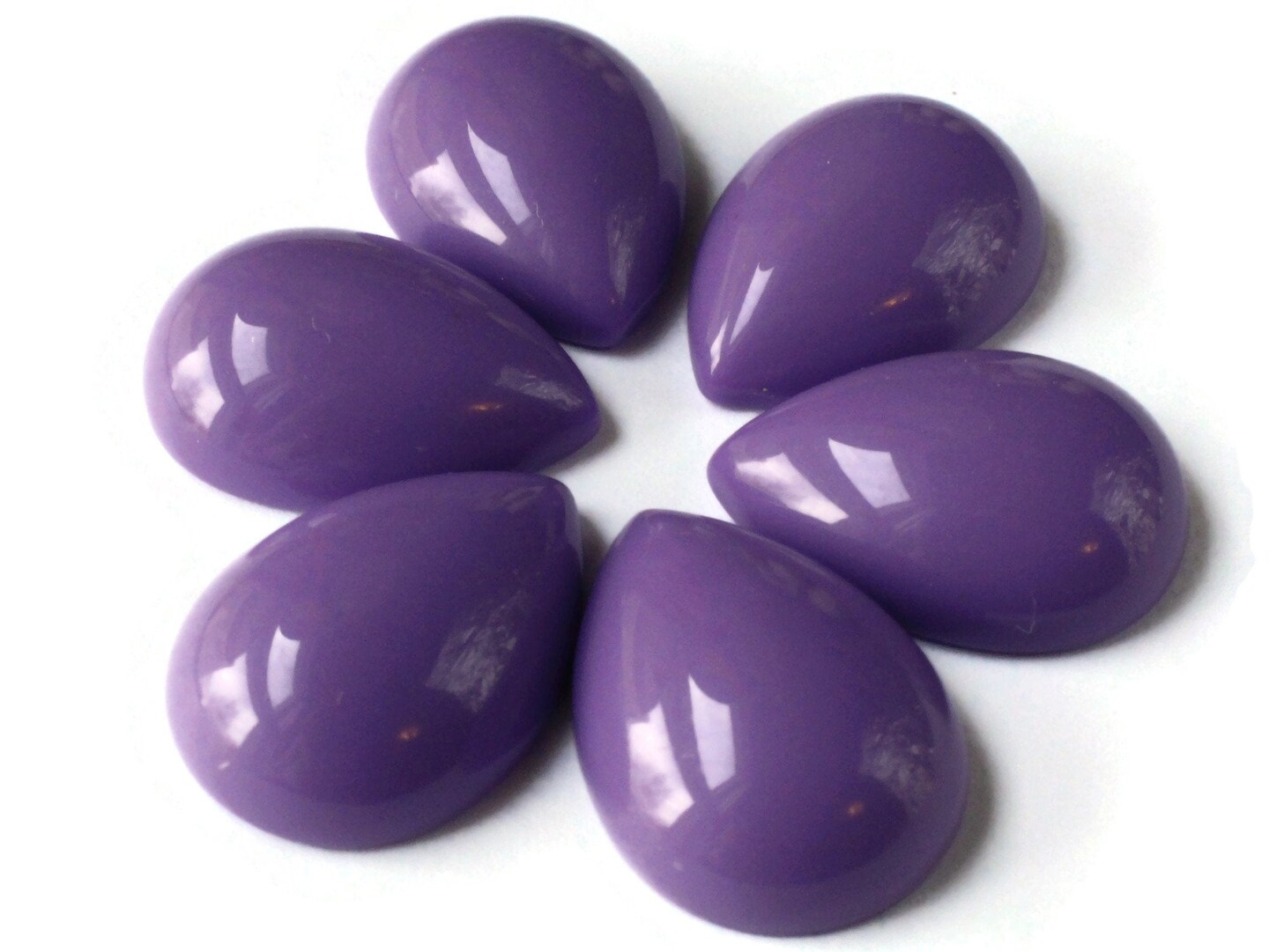 6 25mm Purple Teardrop Flat Back Vintage Lucite Cabochons