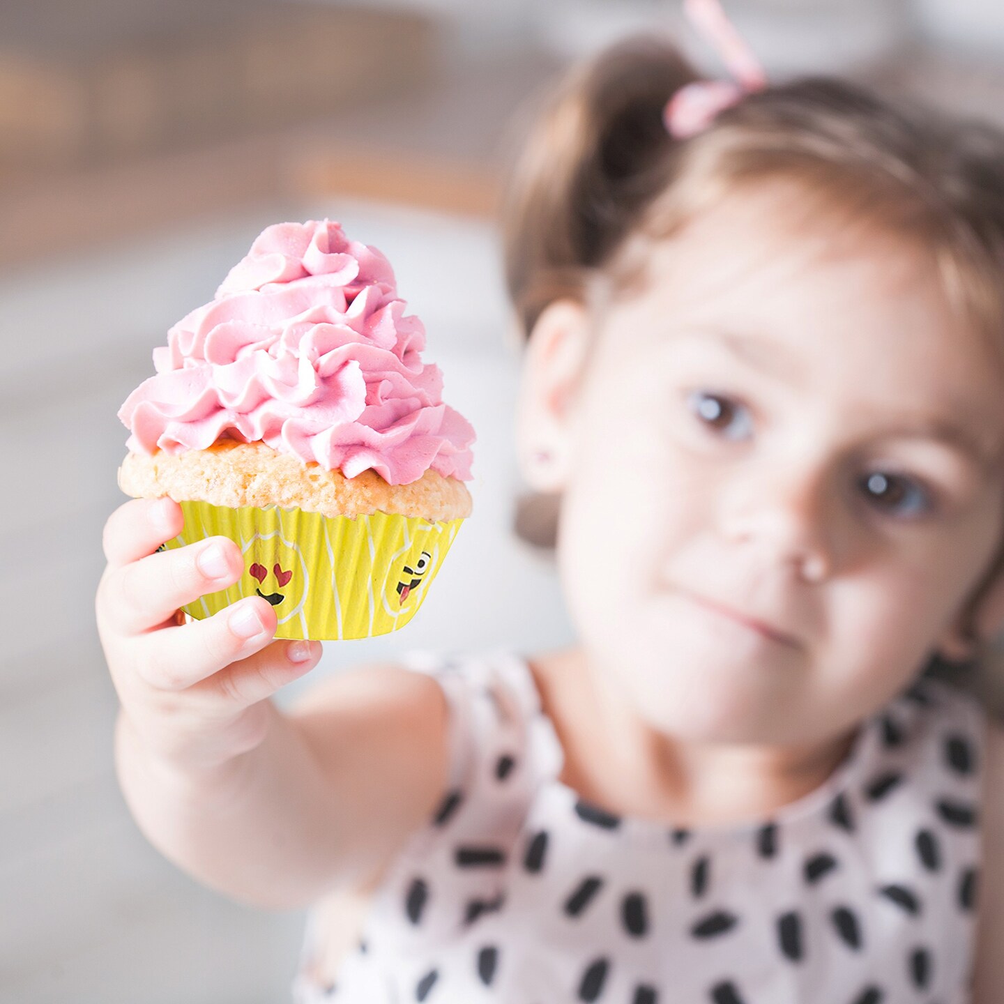 Emoticon Liners Party Cupcake Holders - Emoticon Birthday Party Favor (40 Pieces)