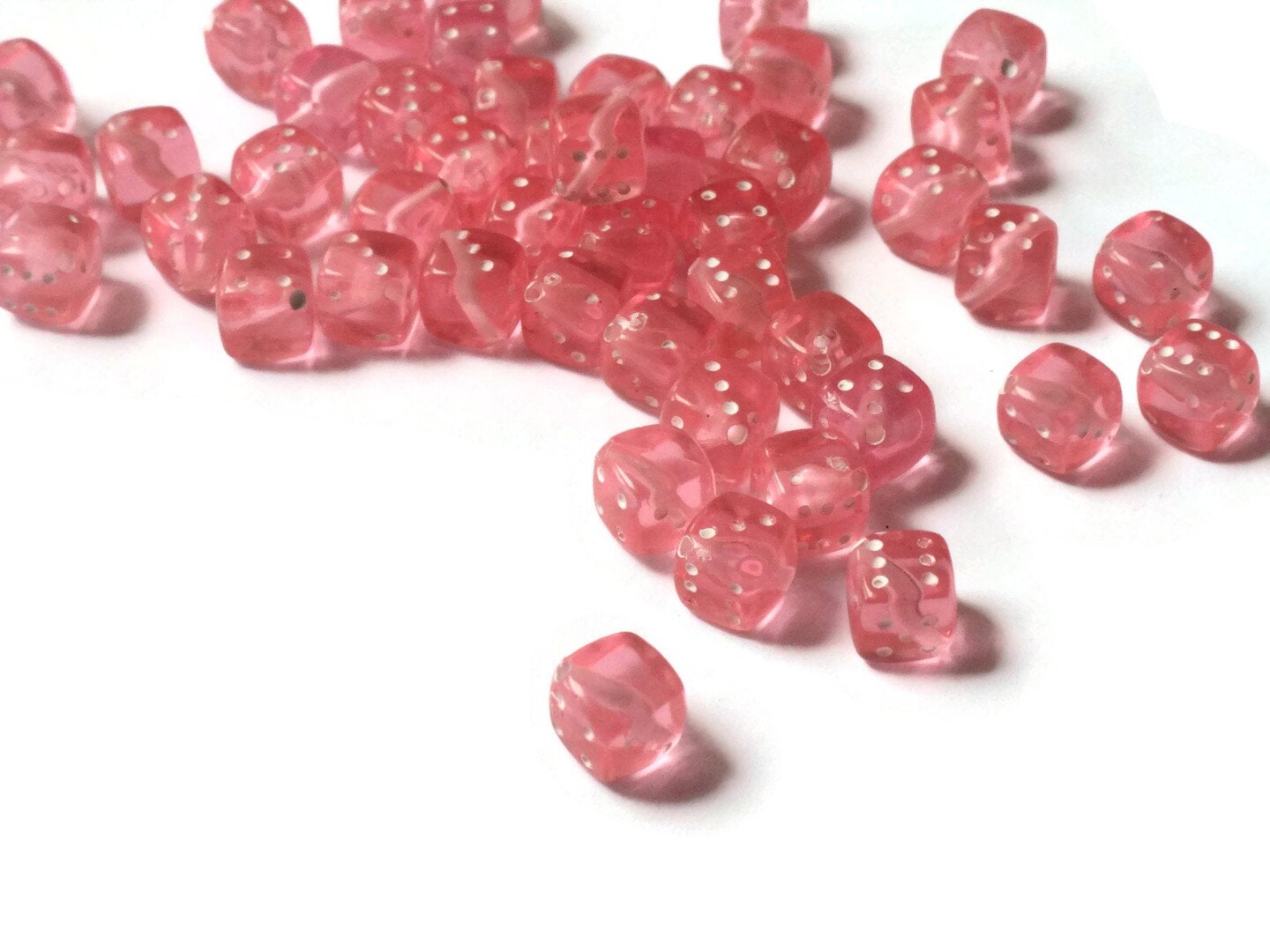 50 8mm Pink Dice Beads Acrylic Cube Beads 6 sided Dice Beads